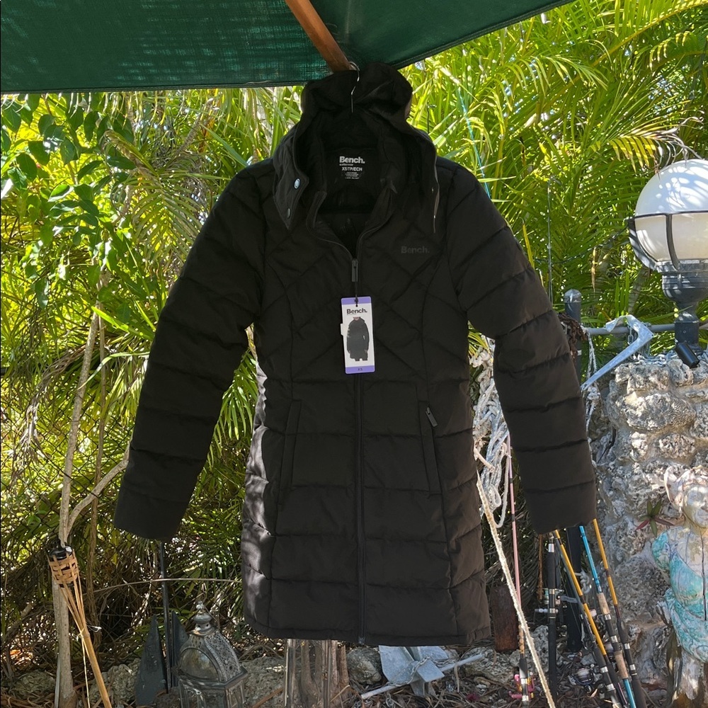 Bench Women's Black Puffer Coat XS woman’s NWT